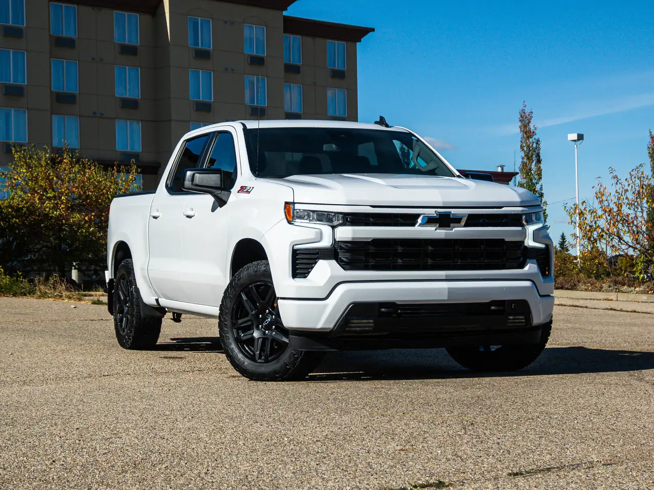 Chevrolet Silverado 1500 - Image 2