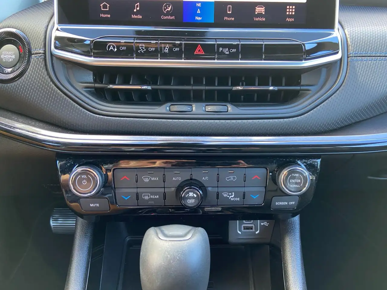 Jeep Compass - Image 22
