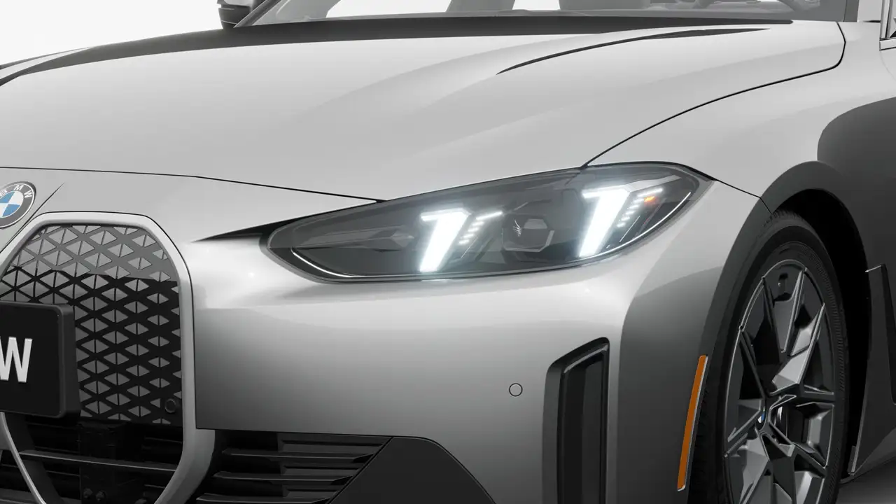 BMW i4 - Image 6