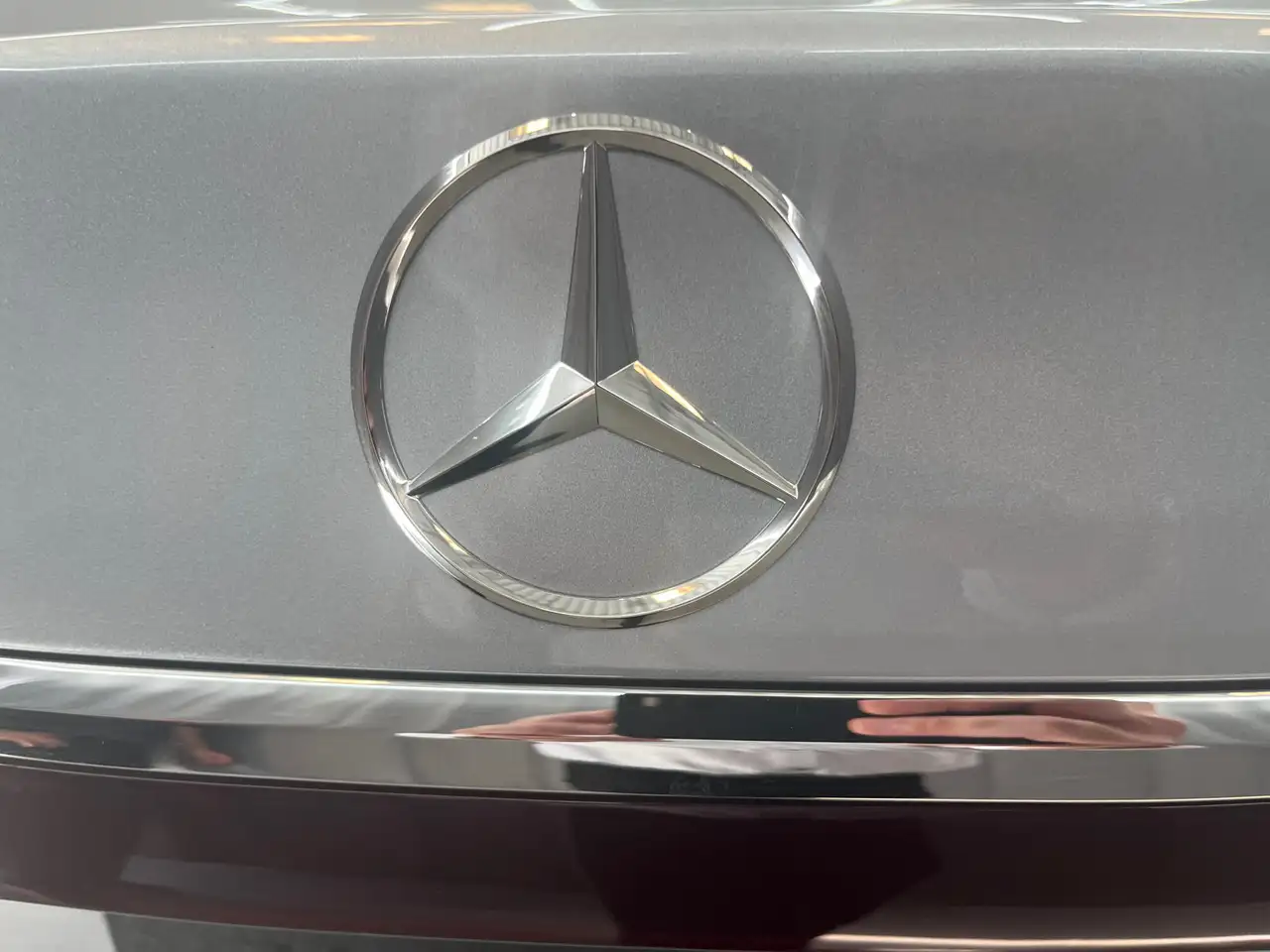 Mercedes-Benz E-Class - Image 30