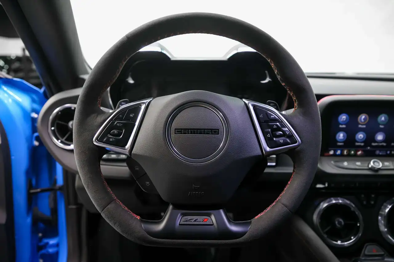 Chevrolet Camaro - Image 45