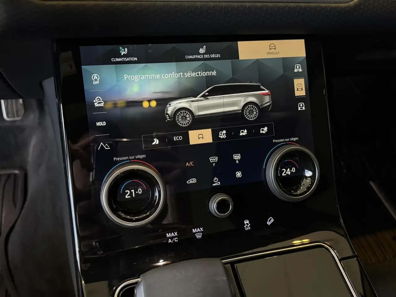 Land Rover Range Rover Velar - Image 19