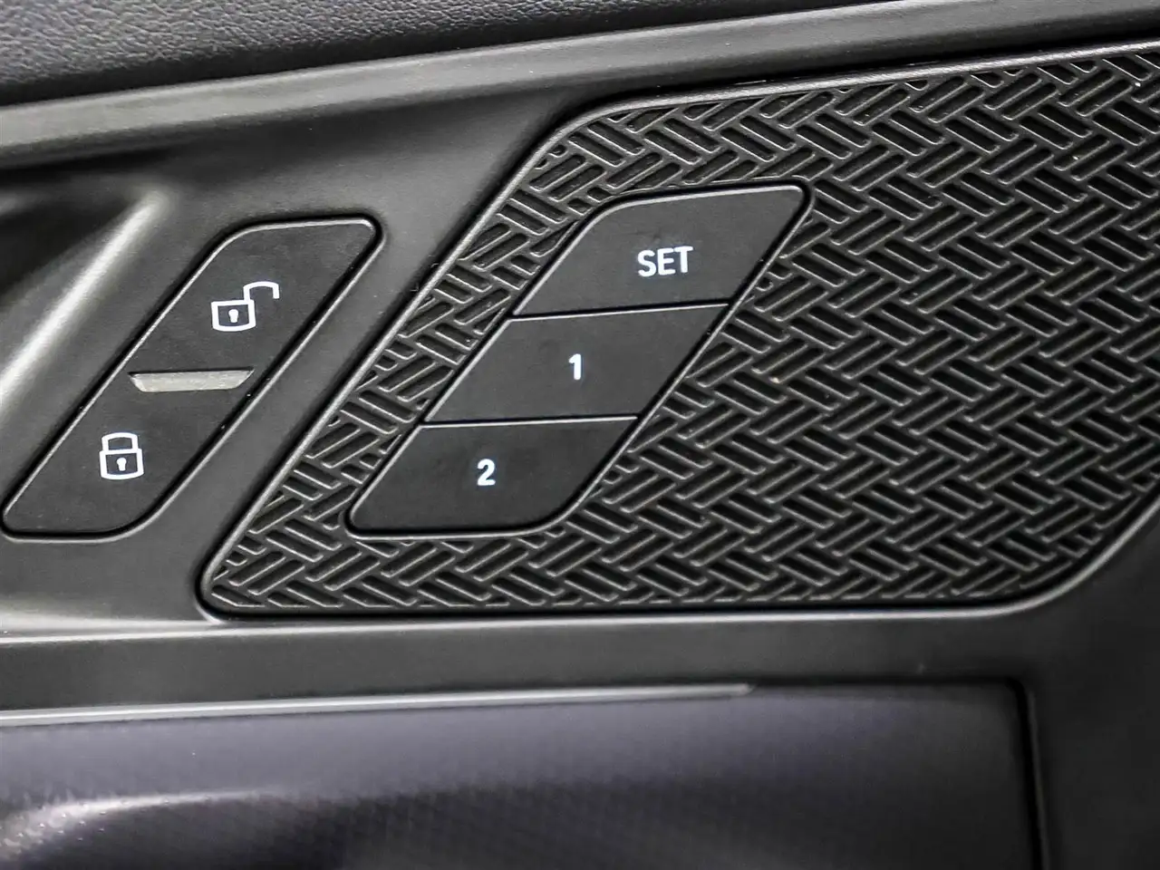 BMW X1 - Image 24
