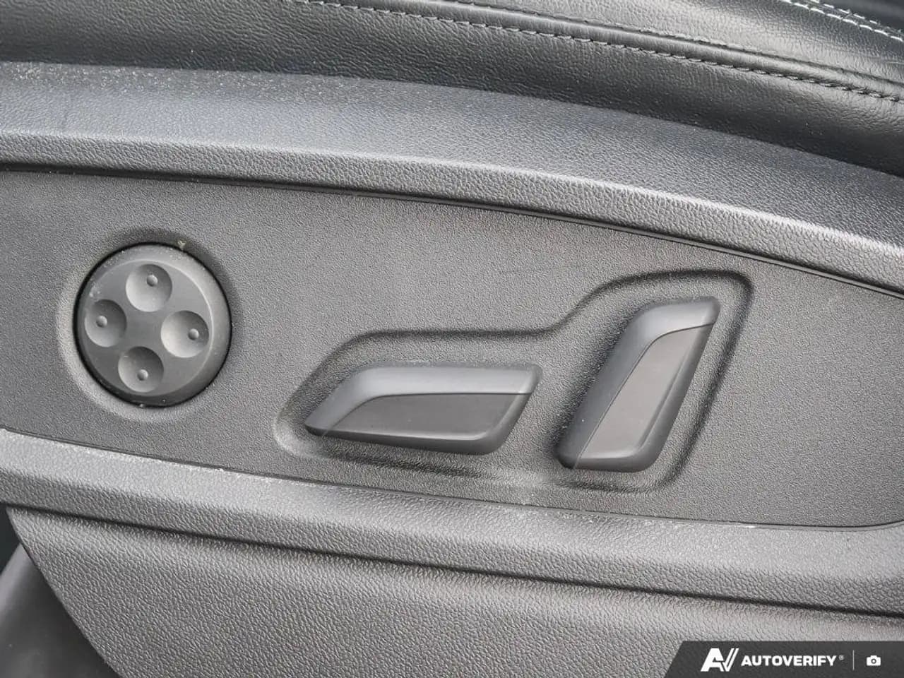 Audi Q5 - Image 30