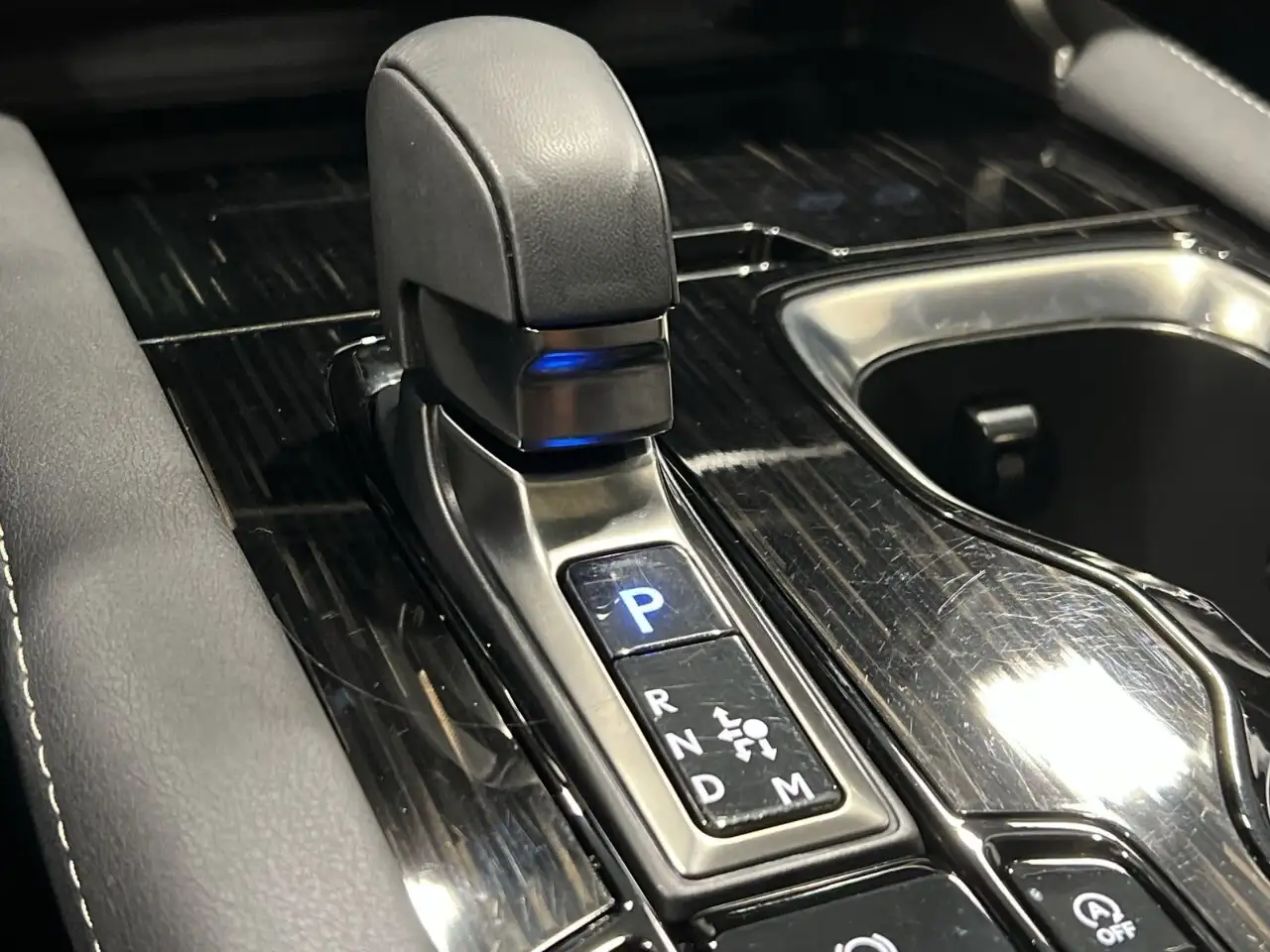 Lexus RX - Image 18