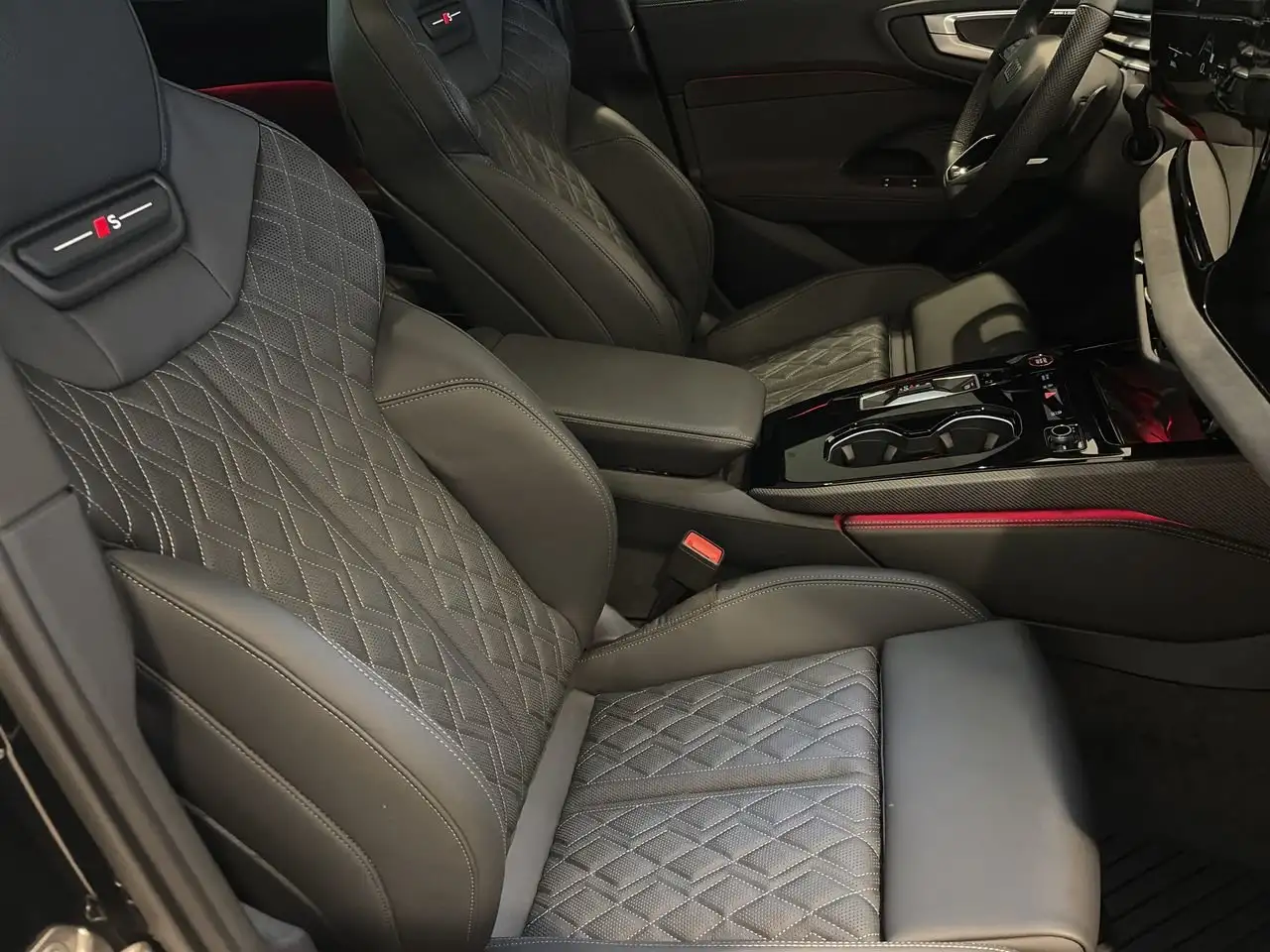Audi S5 - Image 33