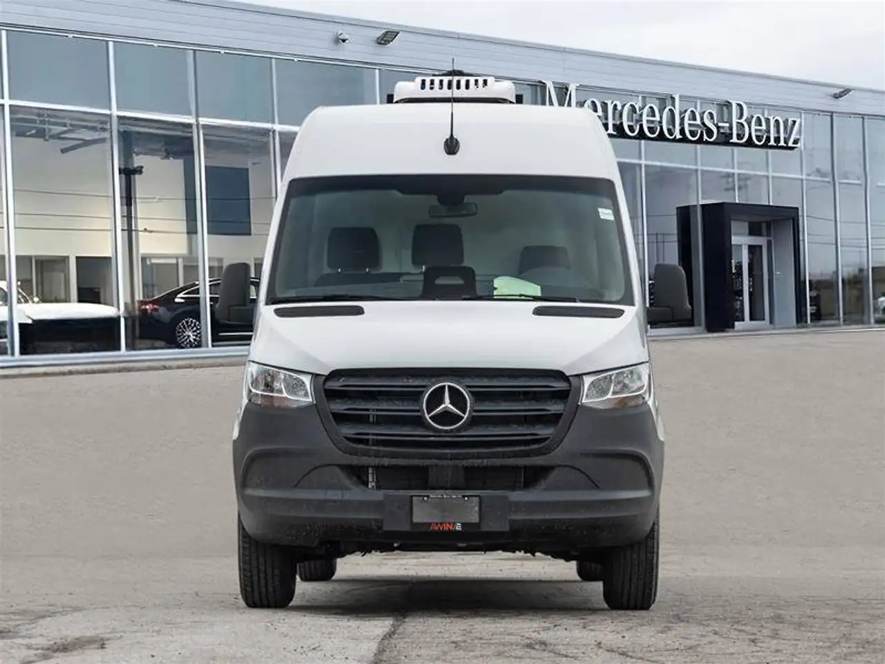 Mercedes-Benz Sprinter 2500 - Image 2