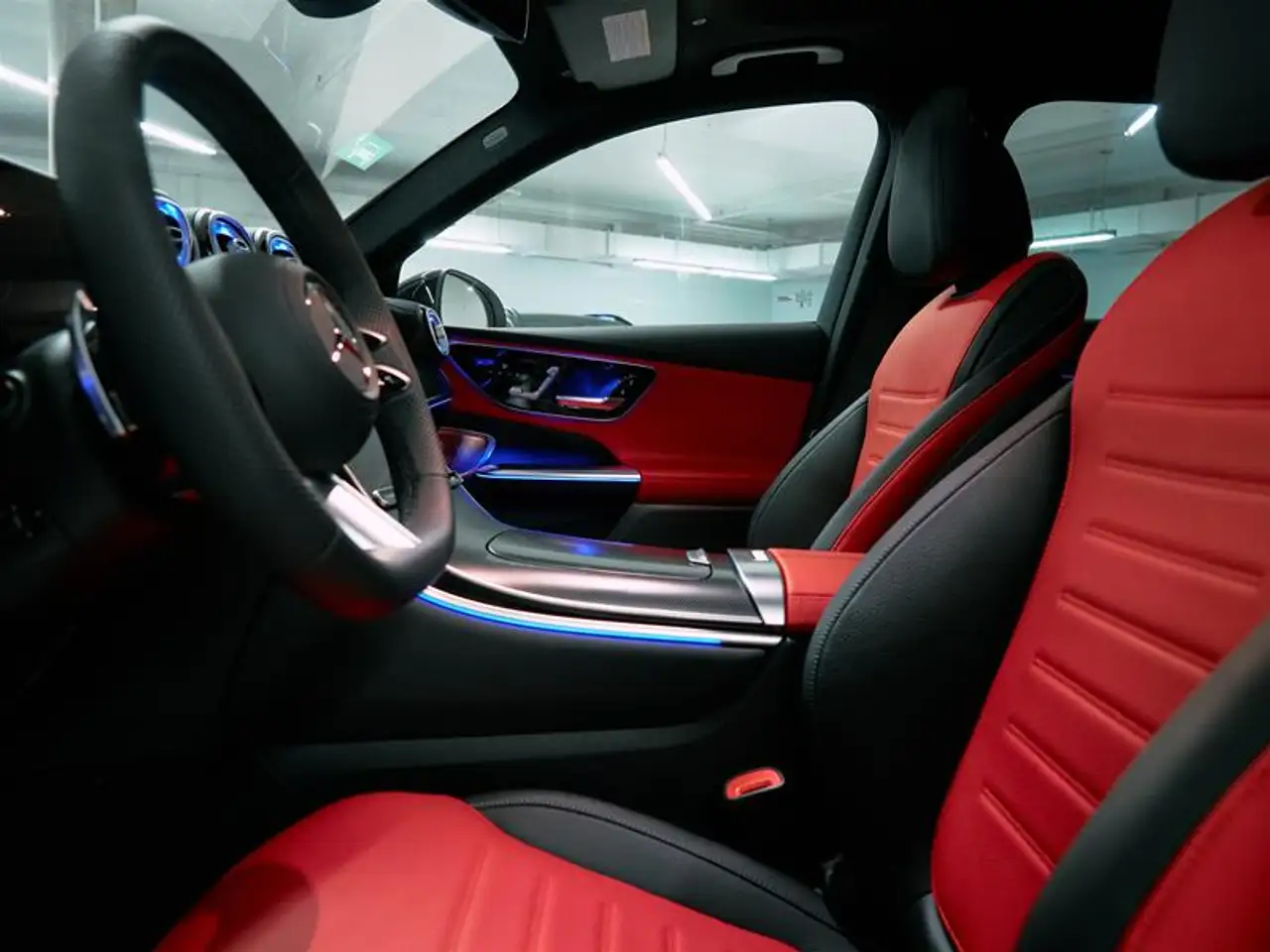 Mercedes-Benz GLC - Image 19