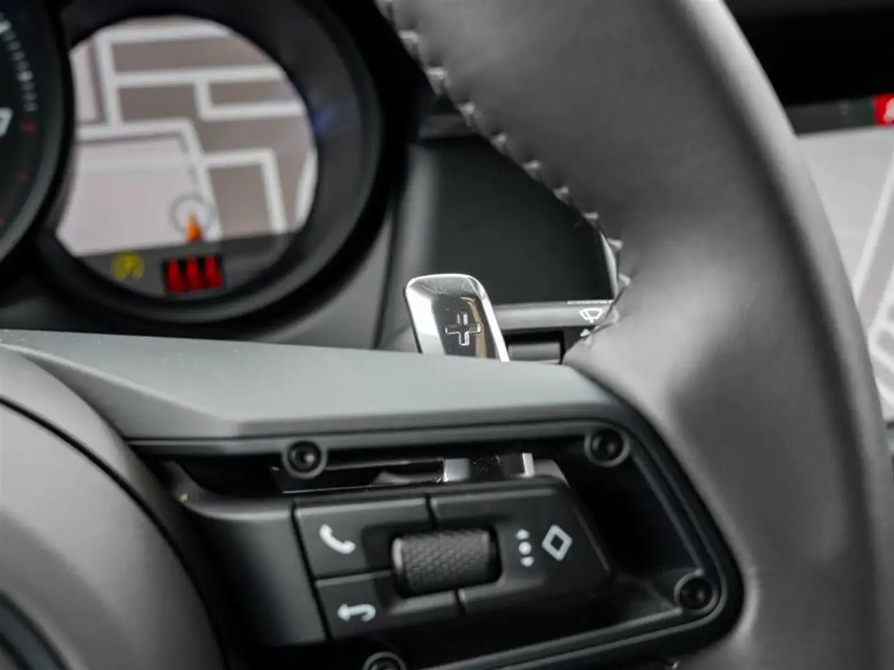 Porsche Macan - Image 20