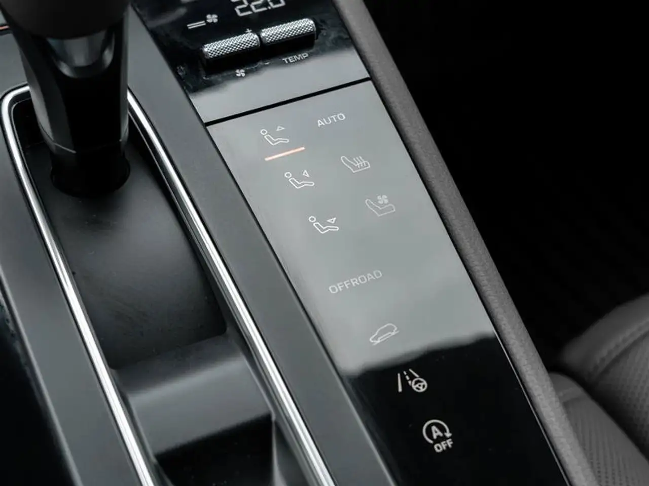 Porsche Macan - Image 27