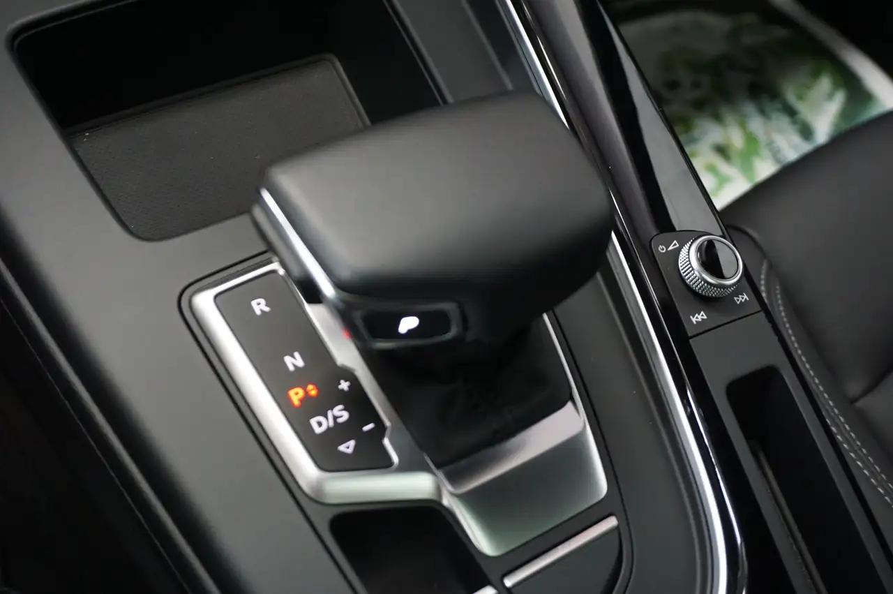 Audi A4 - Image 33