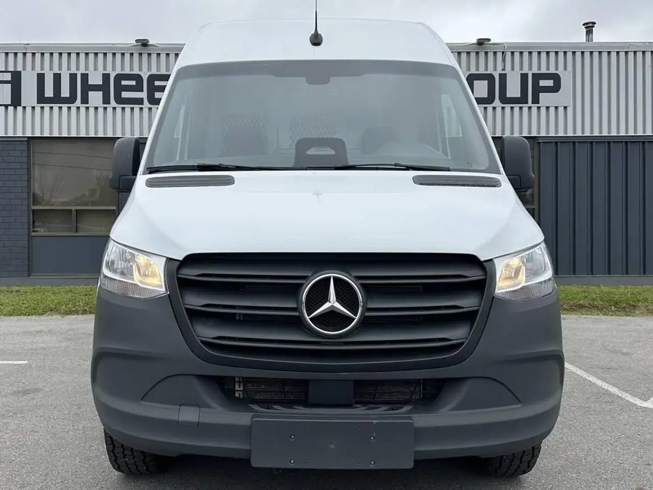 Mercedes-Benz Sprinter - Image 2