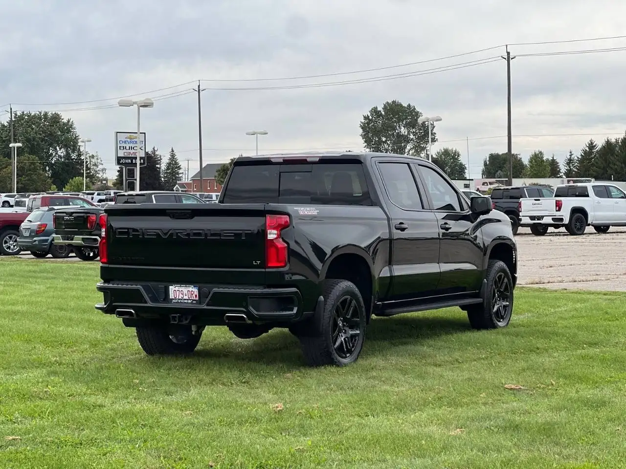 Chevrolet Silverado 1500 - Image 7