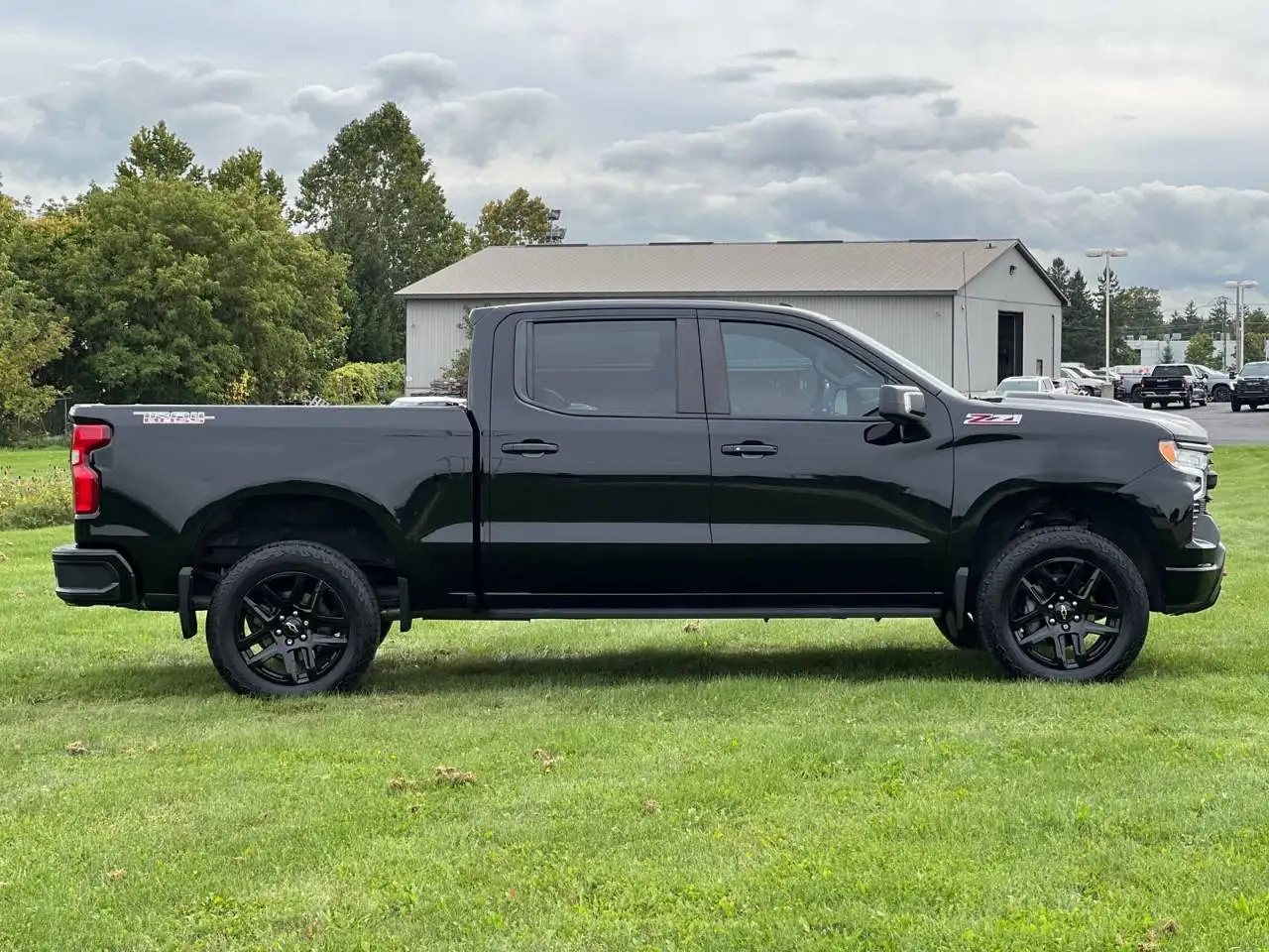 Chevrolet Silverado 1500 - Image 8