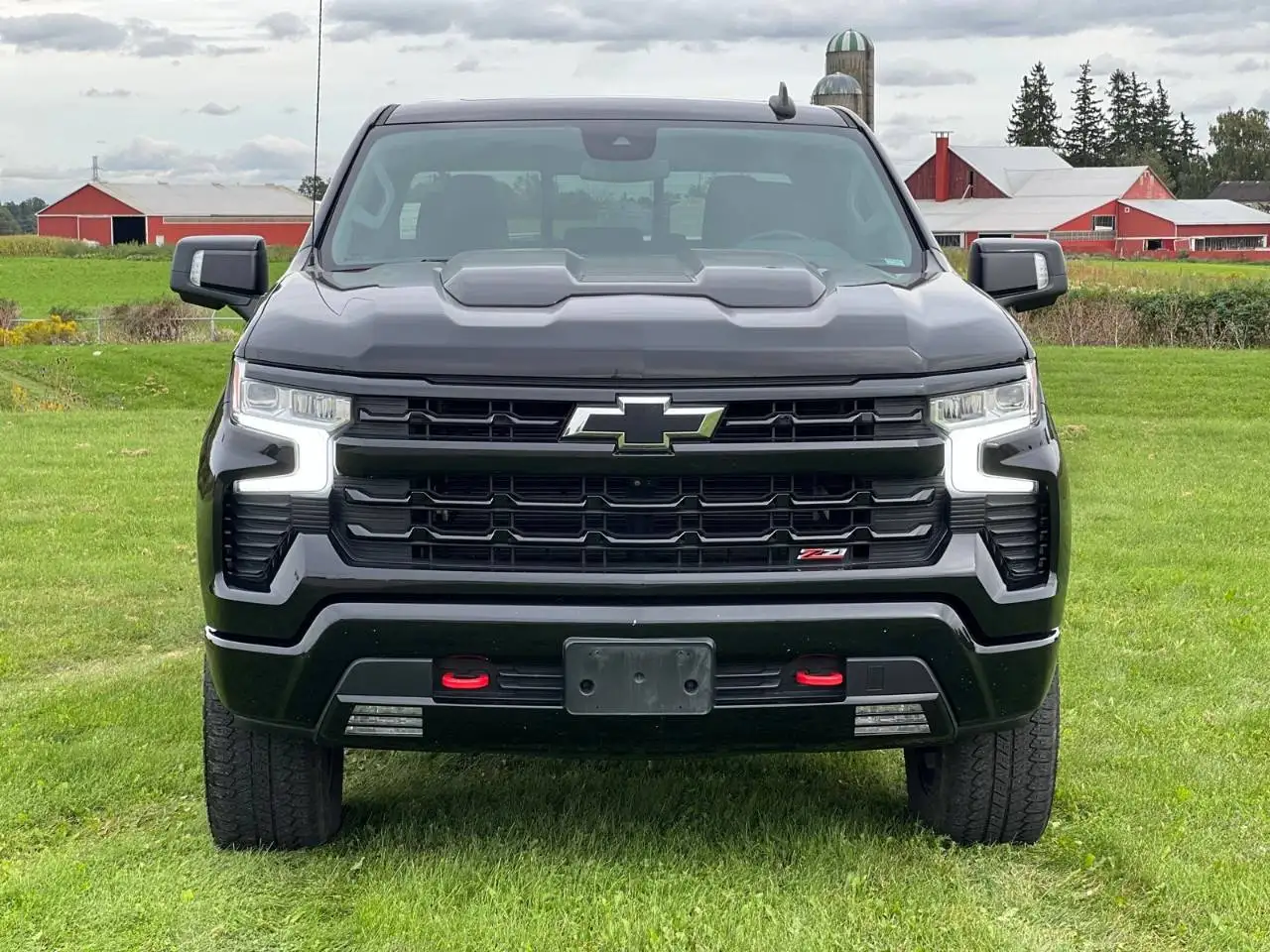 Chevrolet Silverado 1500 - Image 2