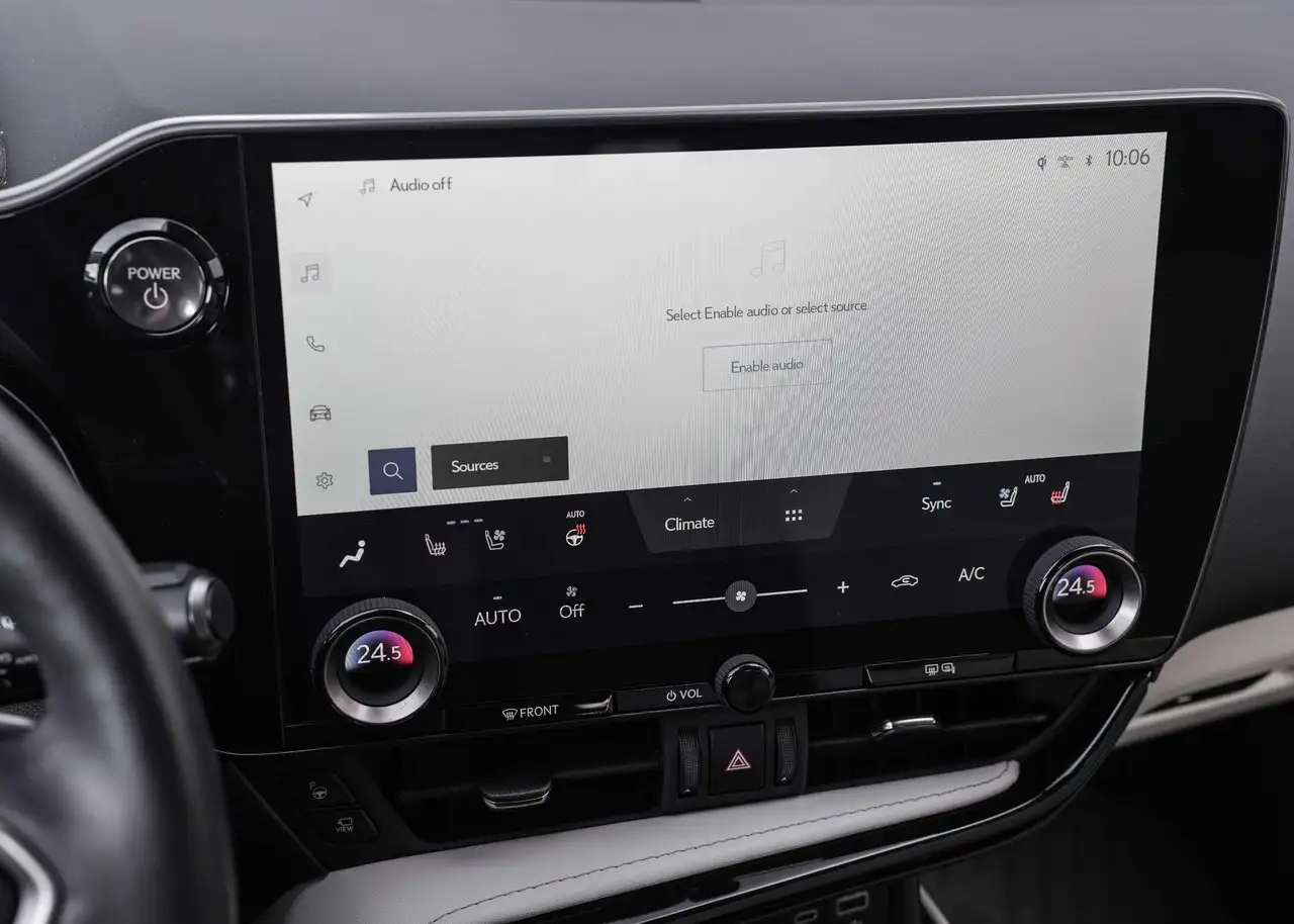 Lexus NX - Image 21