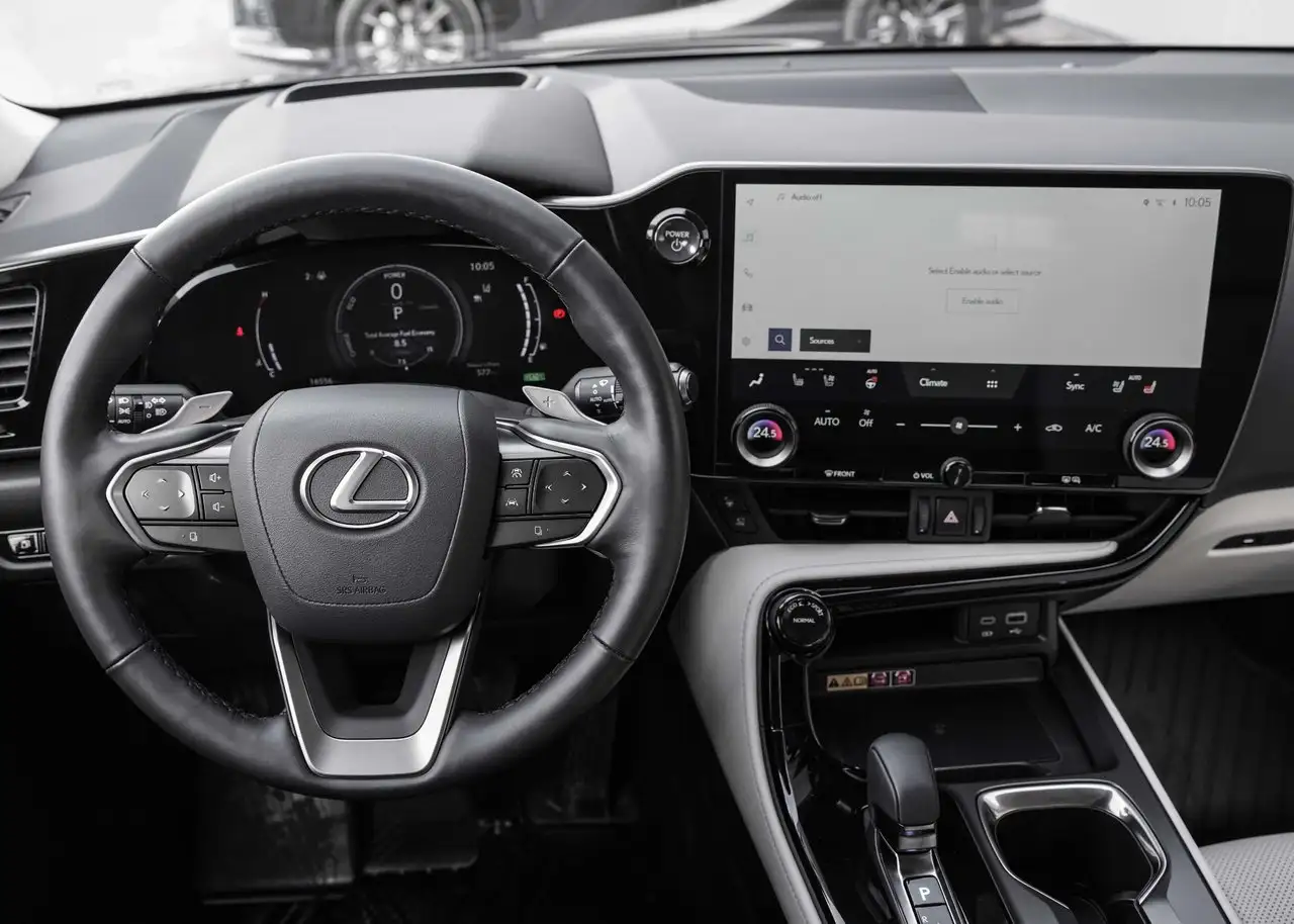 Lexus NX - Image 14