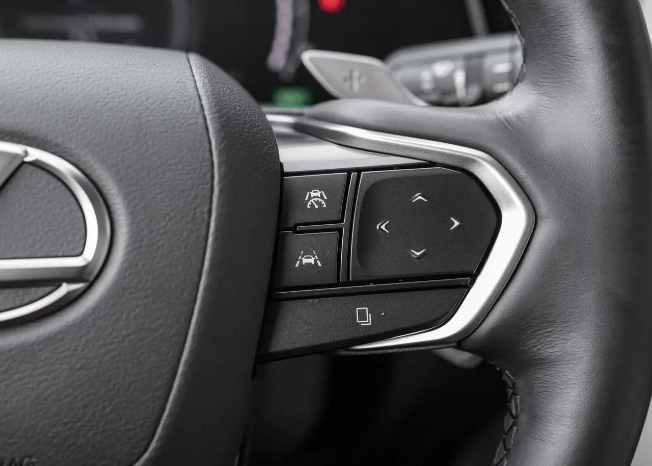 Lexus NX - Image 18
