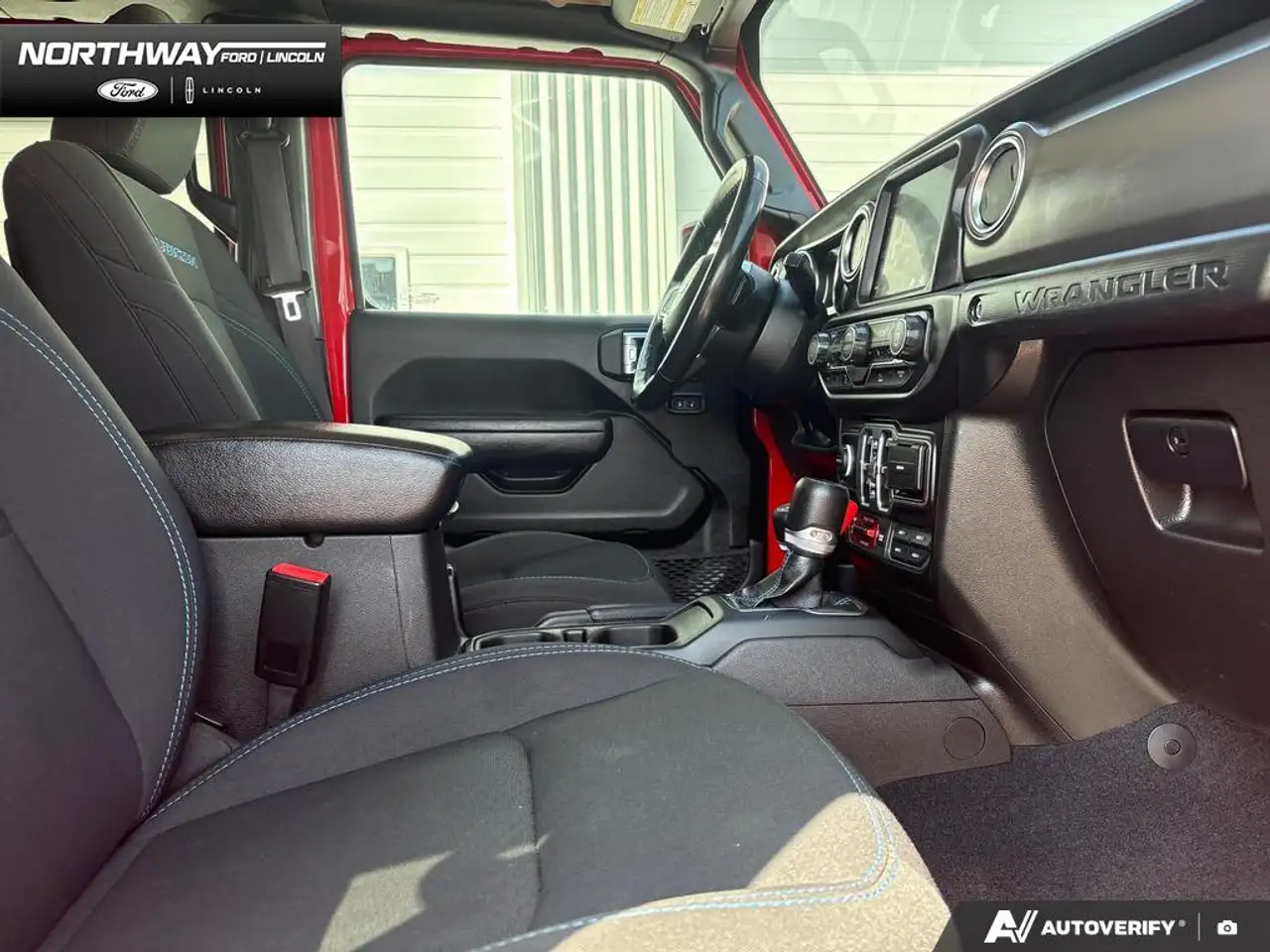 Jeep Wrangler - Image 21