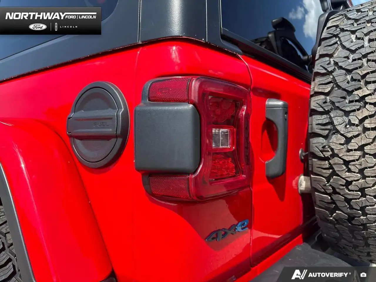 Jeep Wrangler - Image 11