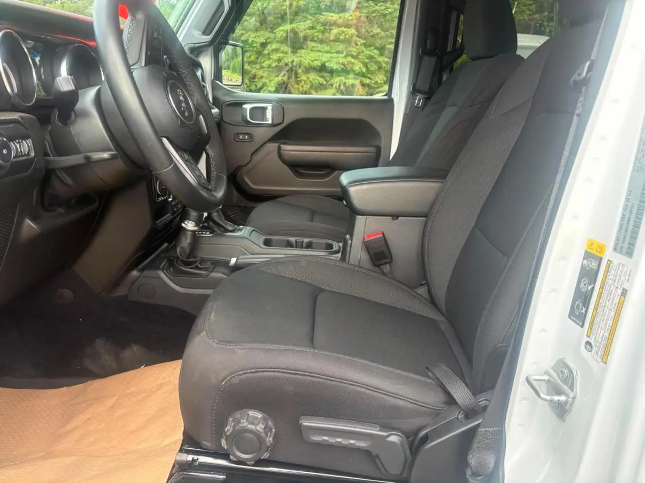 Jeep Wrangler - Image 8