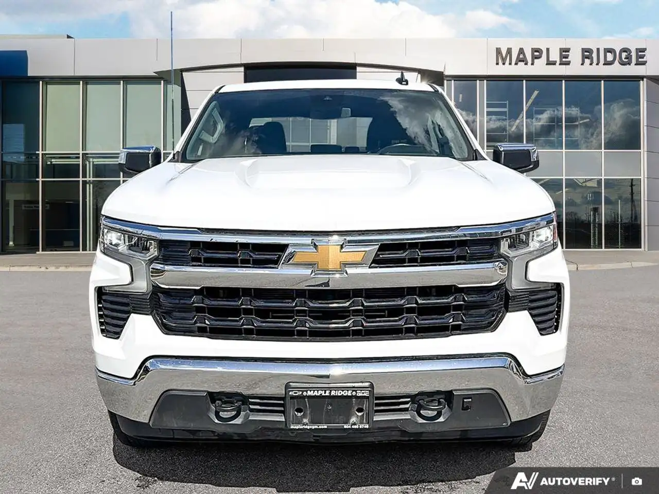 Chevrolet Silverado 1500 - Image 8