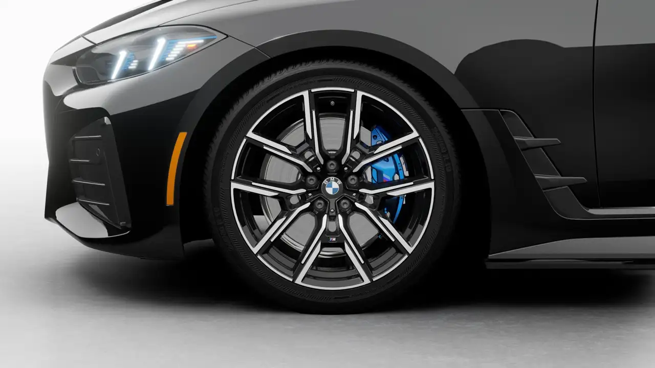 BMW i4 - Image 7
