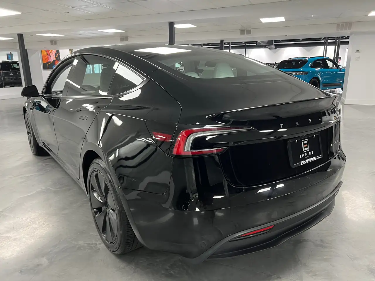 Tesla Model 3 - Image 3