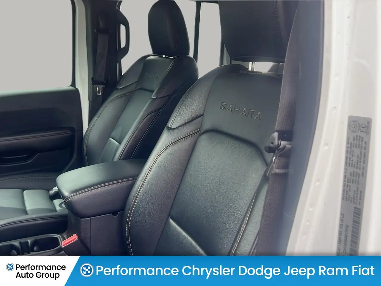 Jeep Wrangler - Image 11