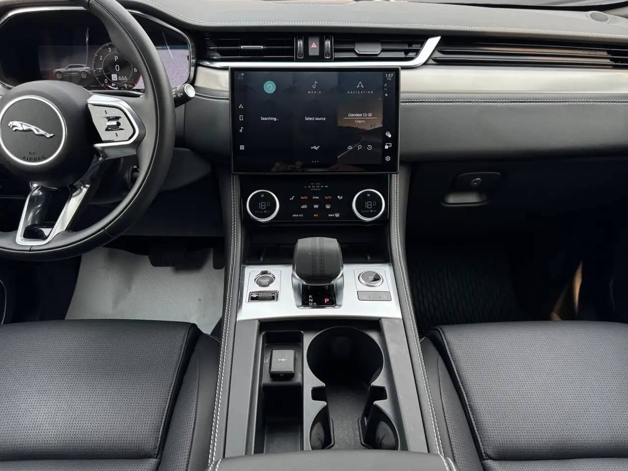 Jaguar F-Pace - Image 14