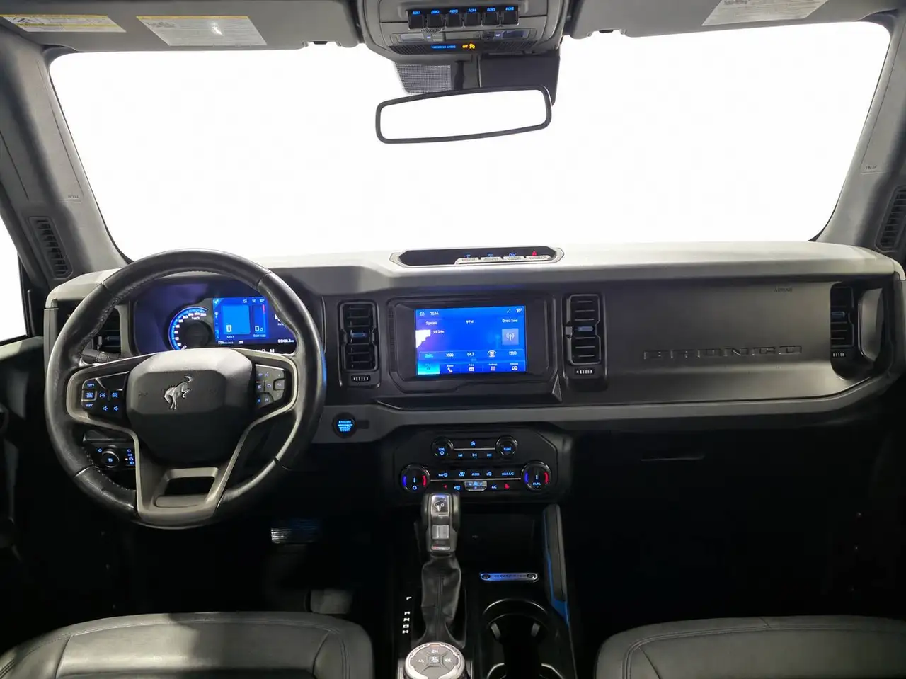 Ford Bronco - Image 29