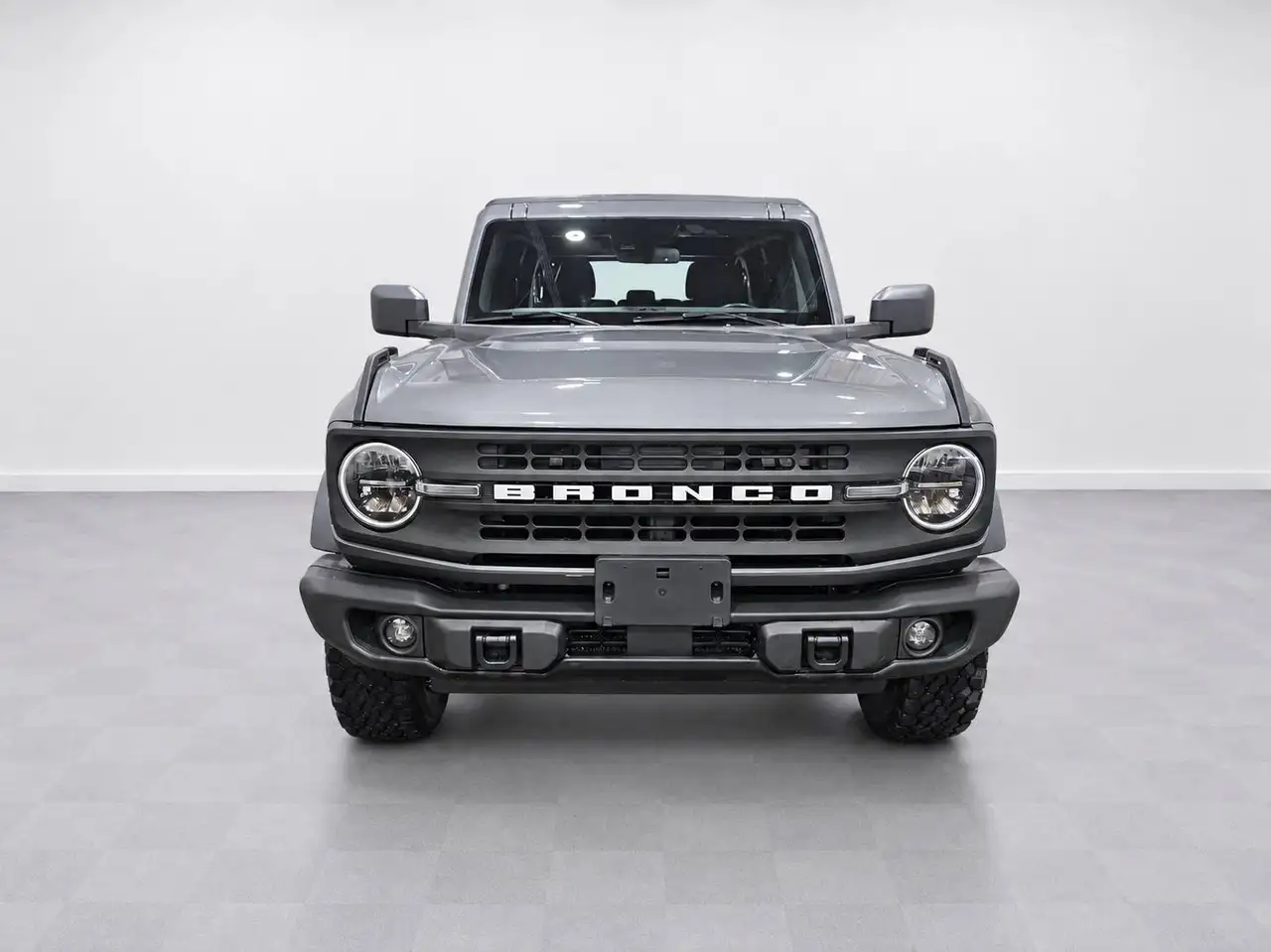 Ford Bronco - Image 10