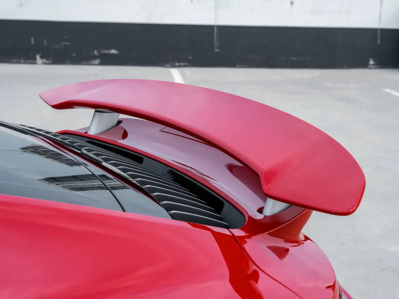 Porsche 911 - Image 16