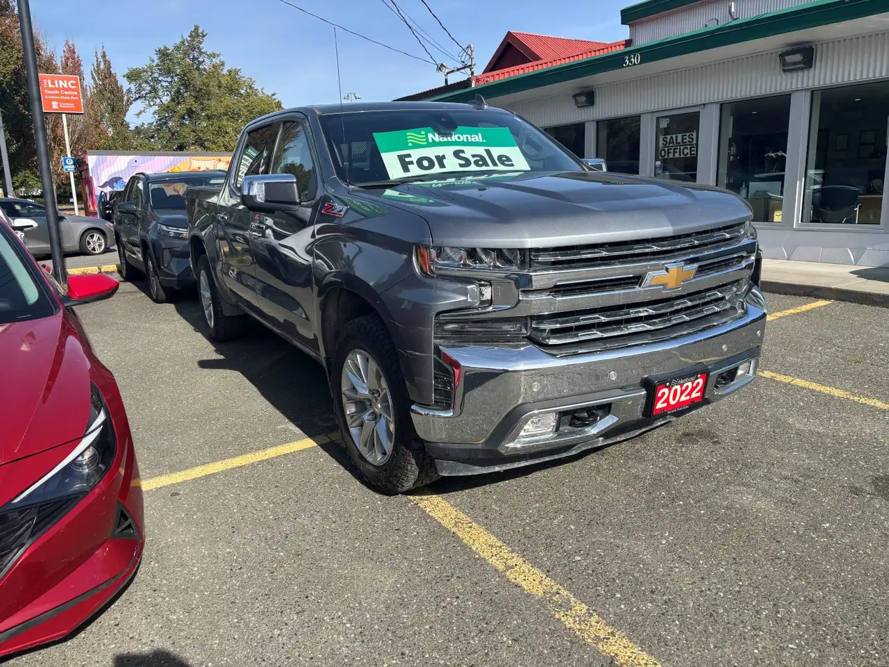 Chevrolet Silverado 1500 - Image 4