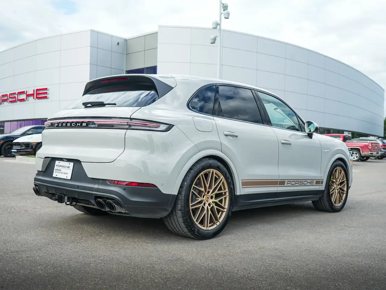 Porsche Cayenne - Image 7