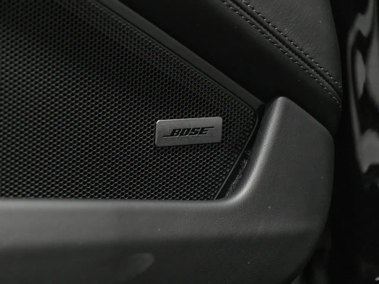 Porsche 911 - Image 15