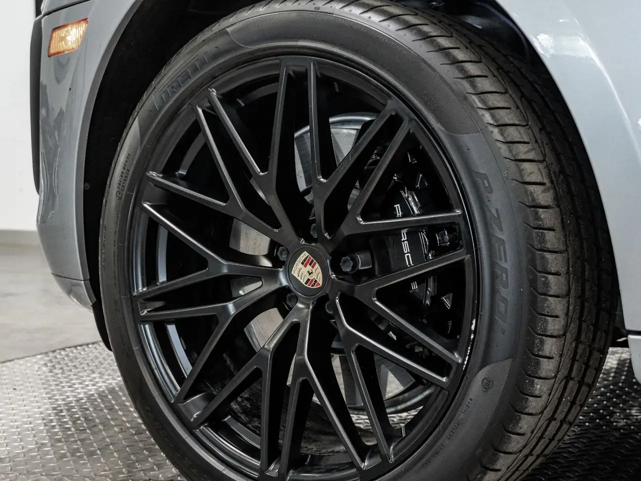Porsche Macan - Image 10