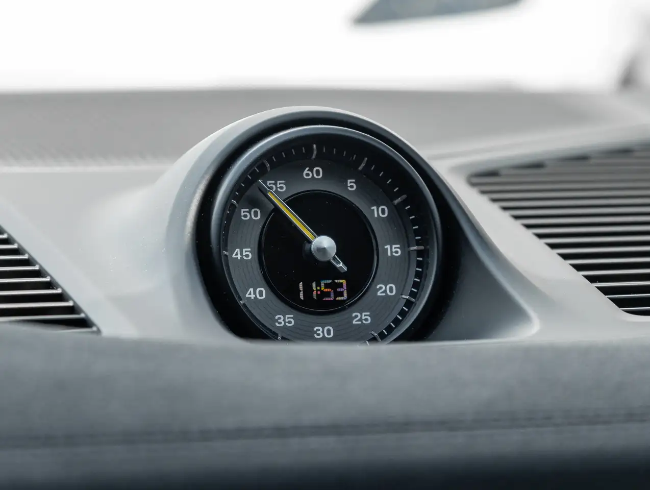 Porsche Cayenne - Image 36