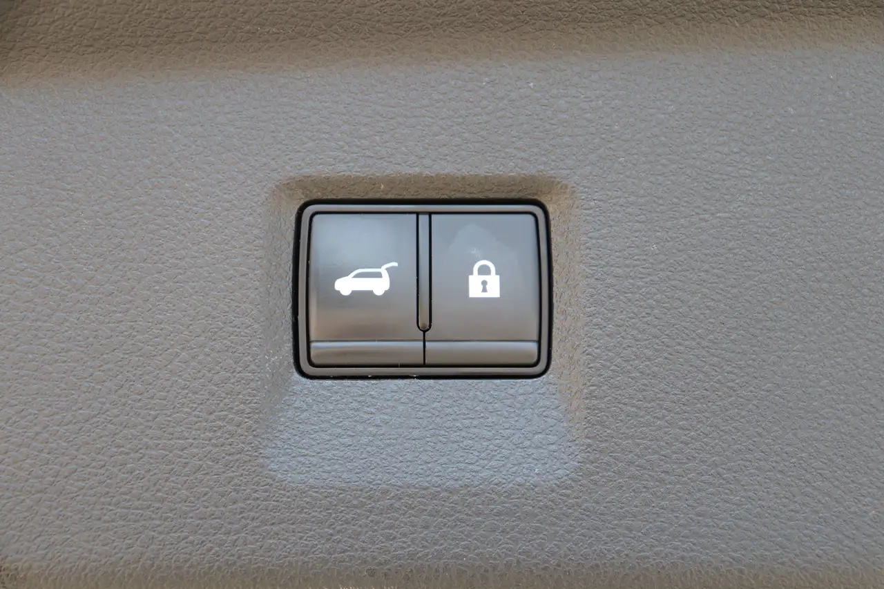 Infiniti QX60 - Image 20