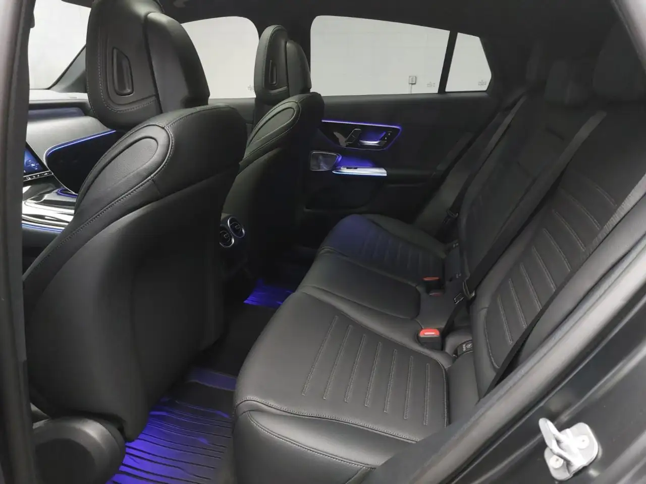 Mercedes-Benz GLC - Image 15