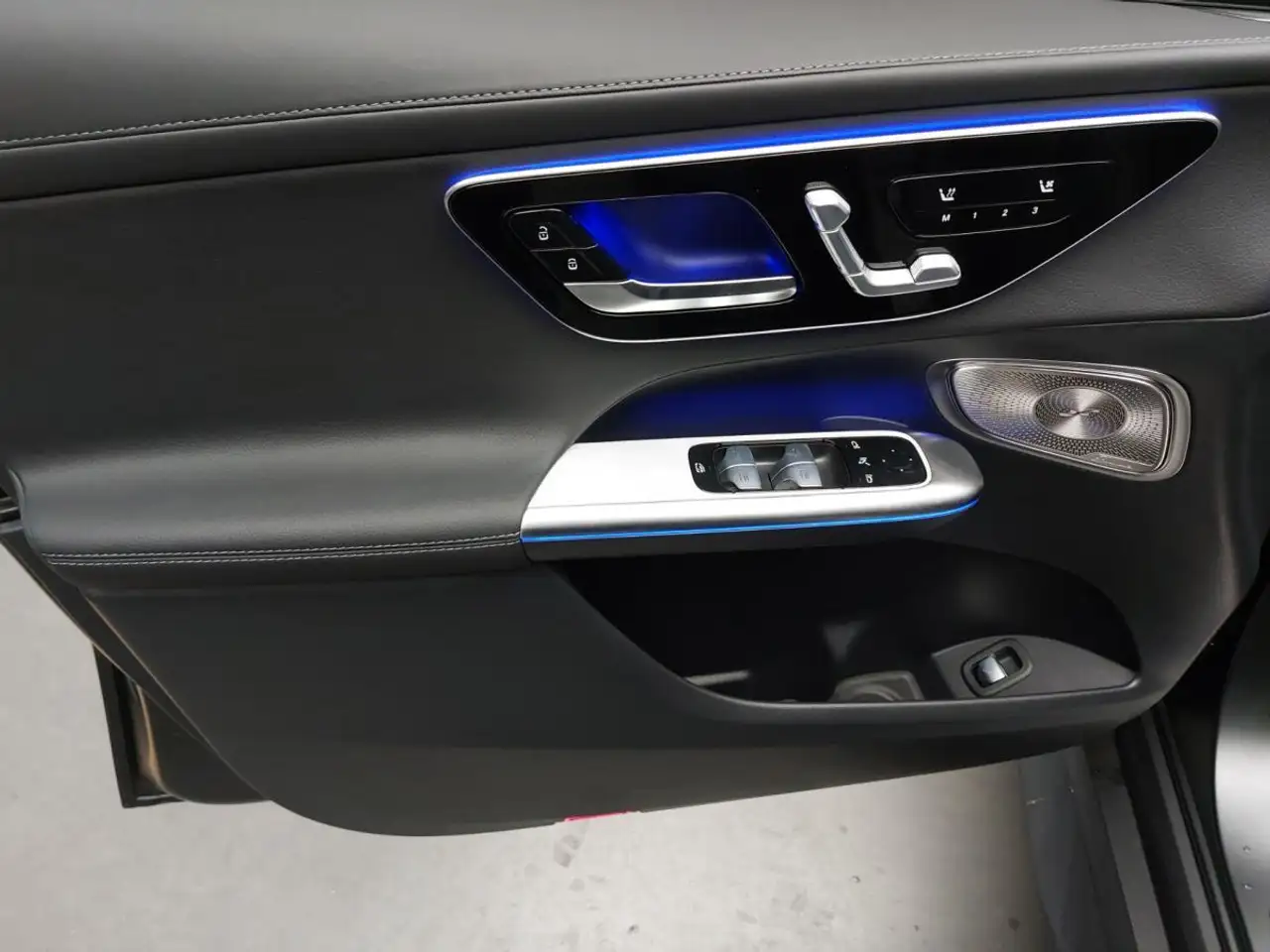 Mercedes-Benz GLC - Image 12