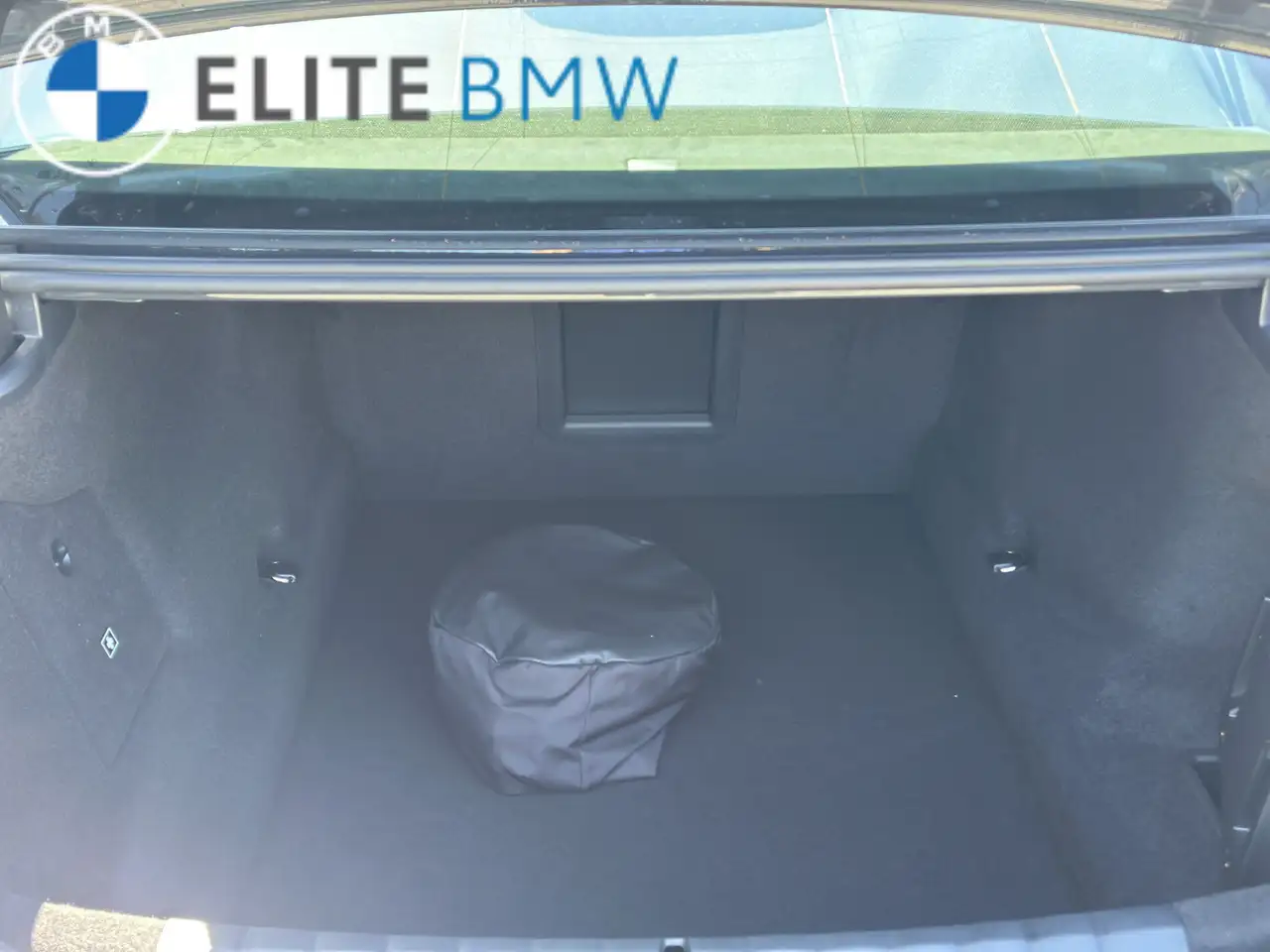 BMW 7 Series - Image 35