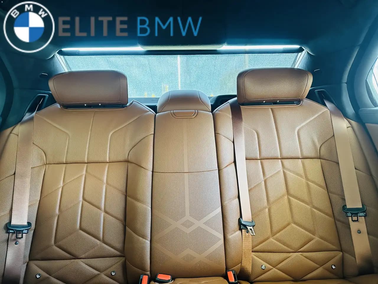 BMW 7 Series - Image 22