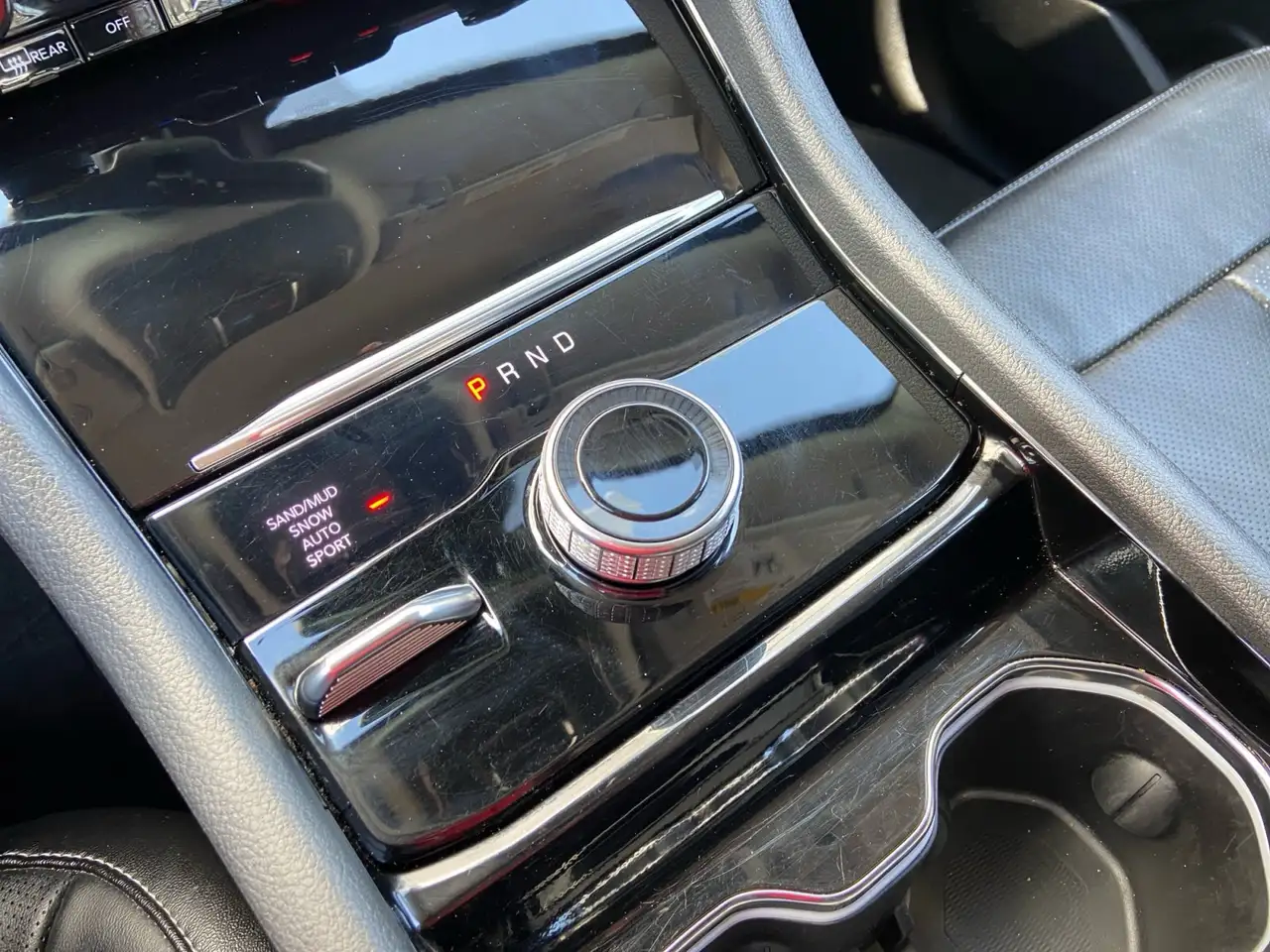Jeep Grand Cherokee - Image 20