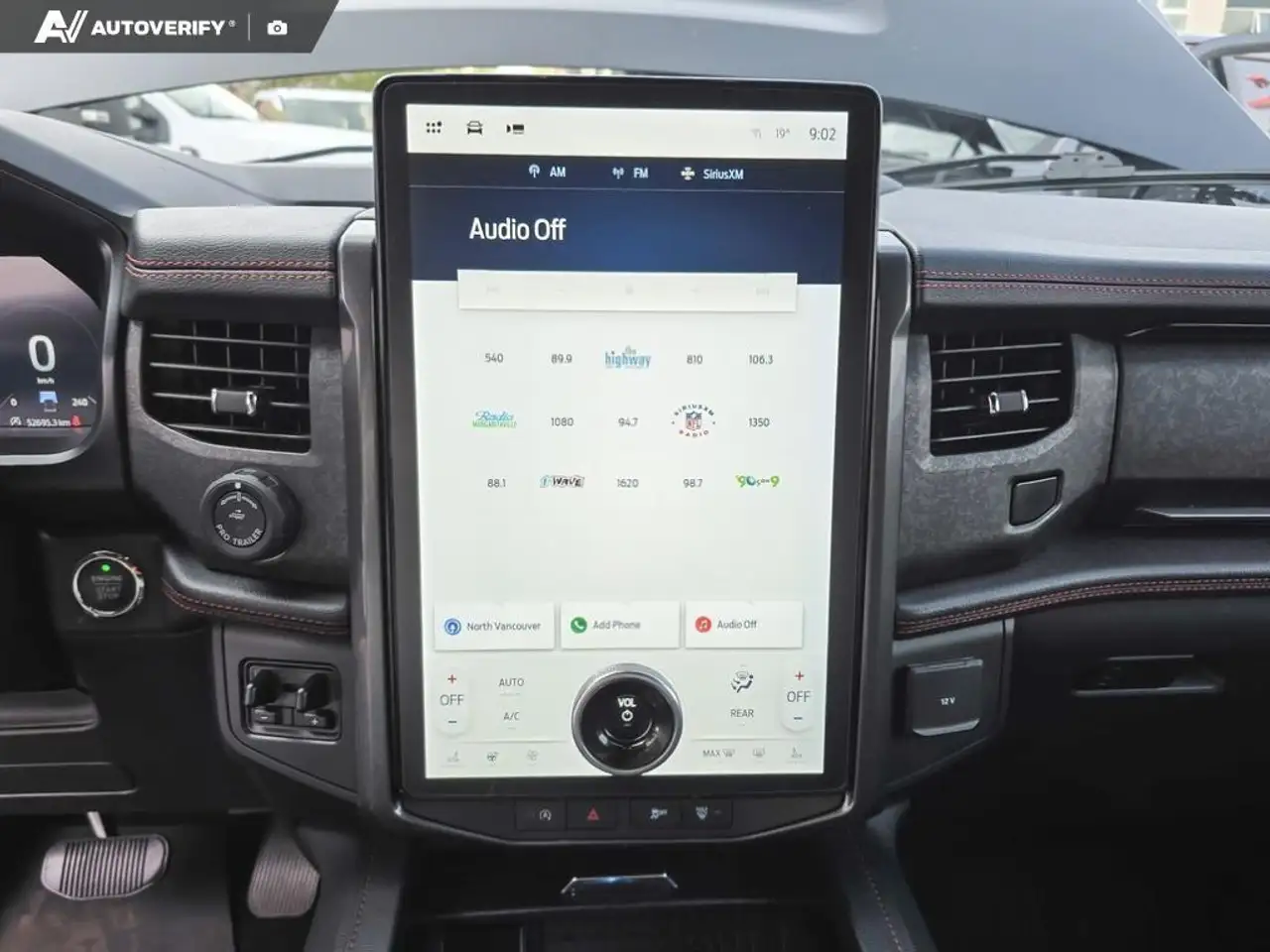 Ford Expedition - Image 19