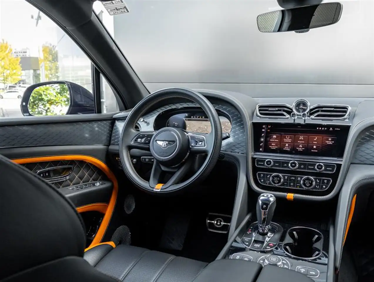 Bentley Bentayga - Image 40