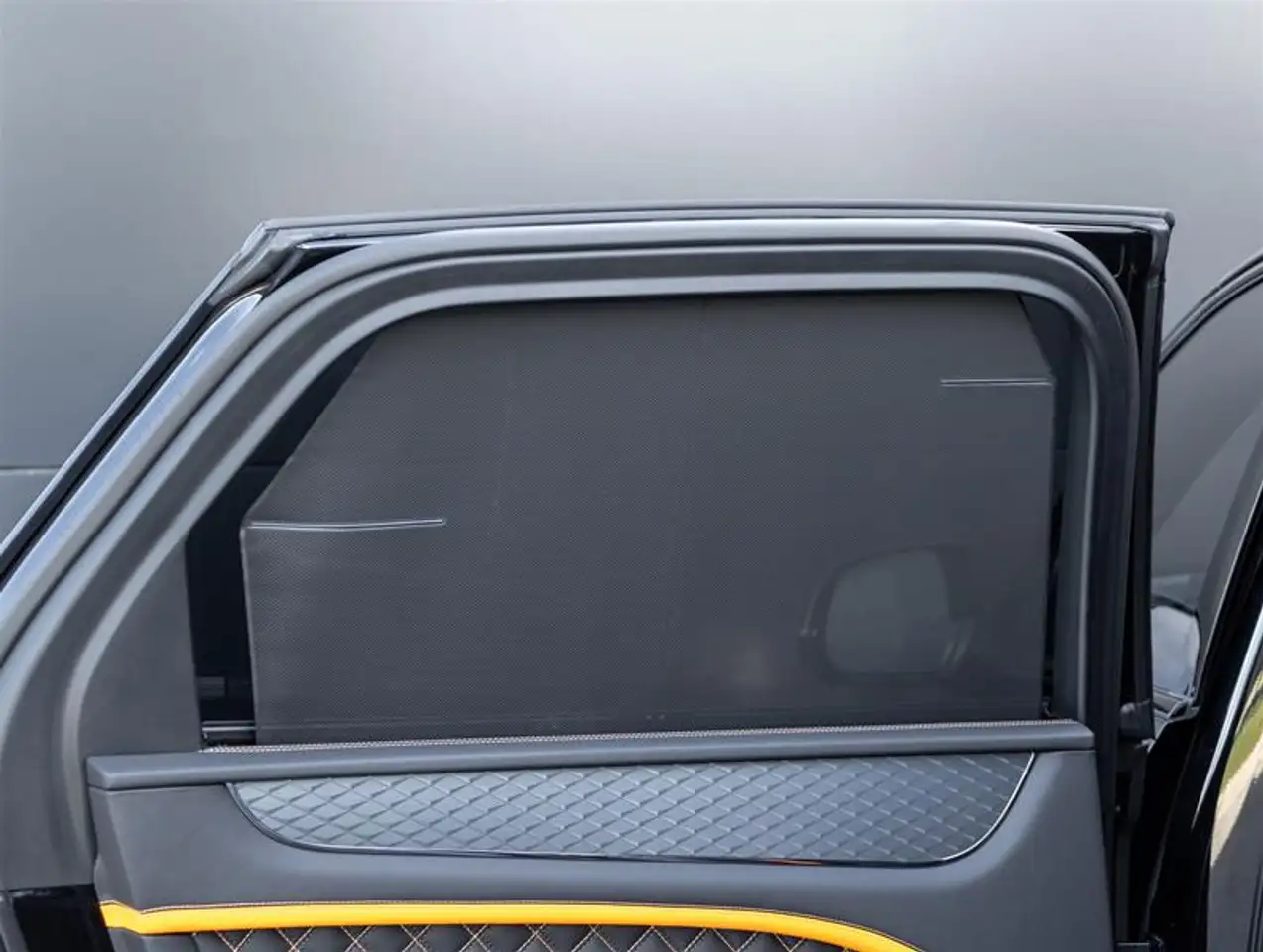 Bentley Bentayga - Image 36