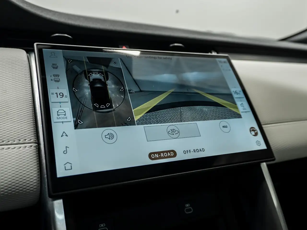 Land Rover Discovery Sport - Image 20