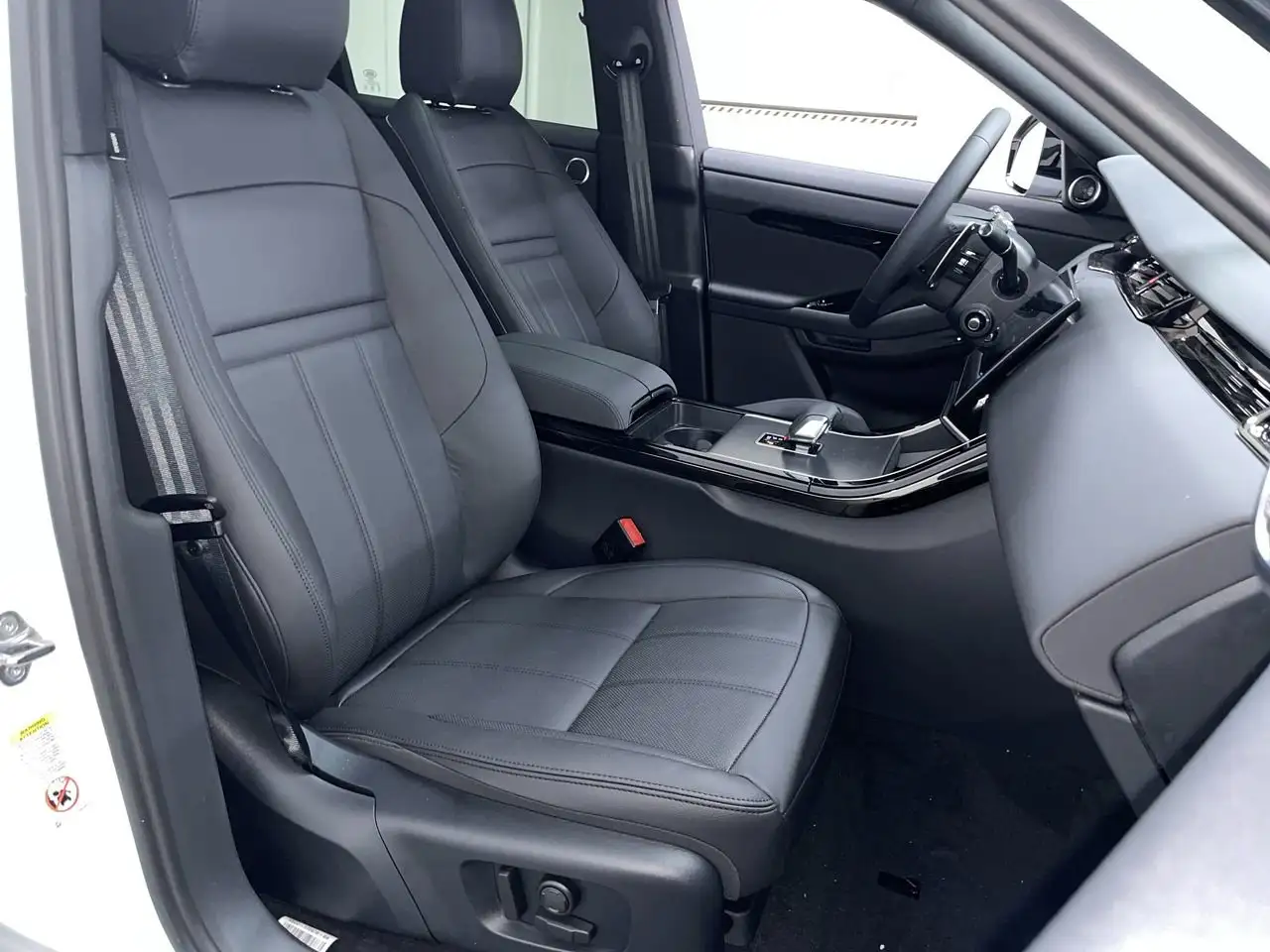 Land Rover Range Rover Evoque - Image 33
