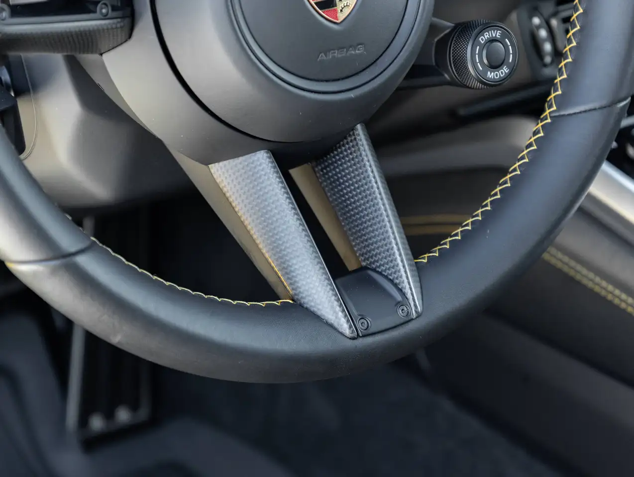 Porsche 911 - Image 28